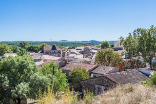 Vue sur les toits de Montarnaud et panorama - JPEG - 35.4 ko